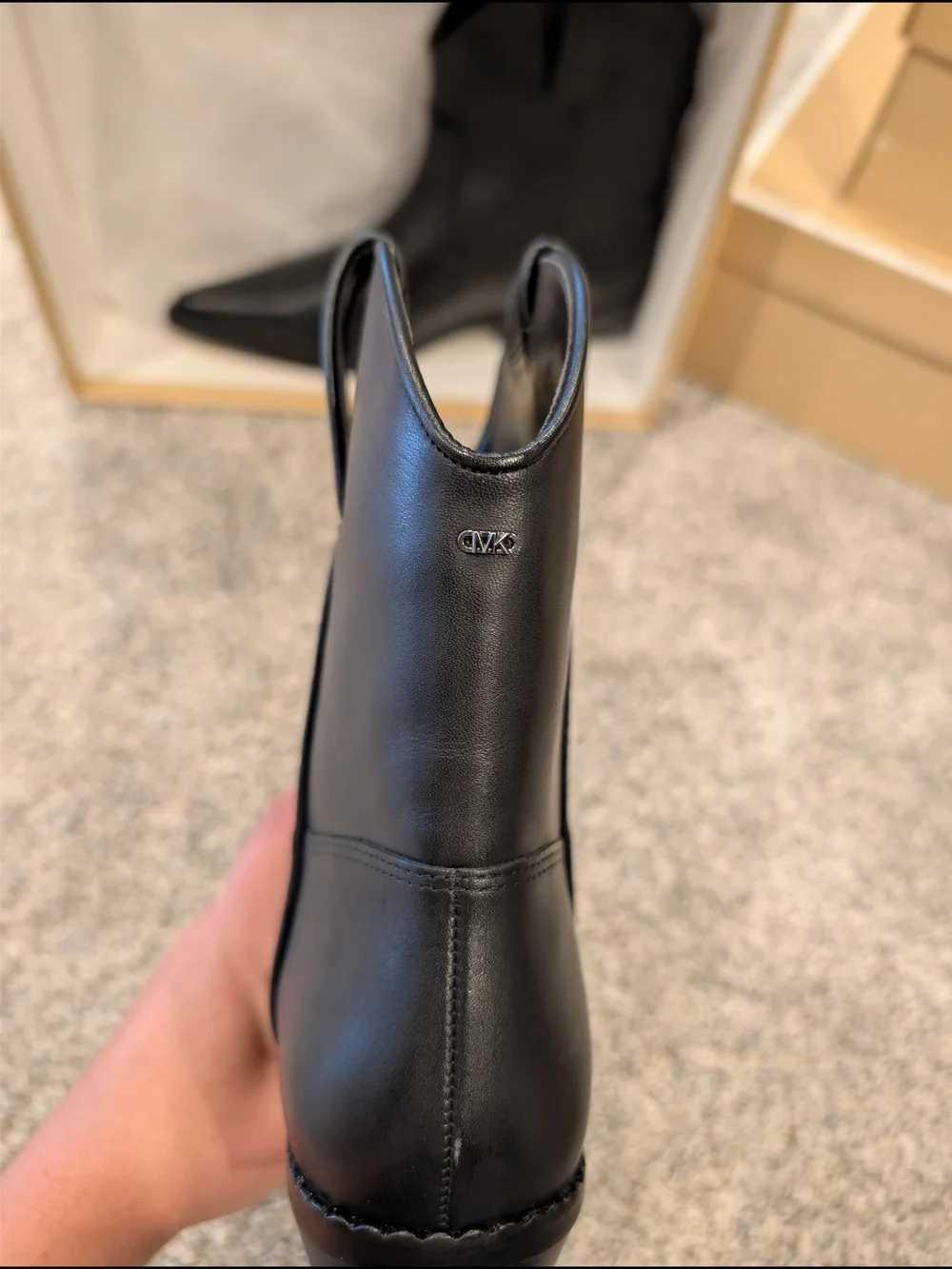 Michael Kors Leather Noemie Western Booties Black Pointed Toe Ankle Boots 9.5